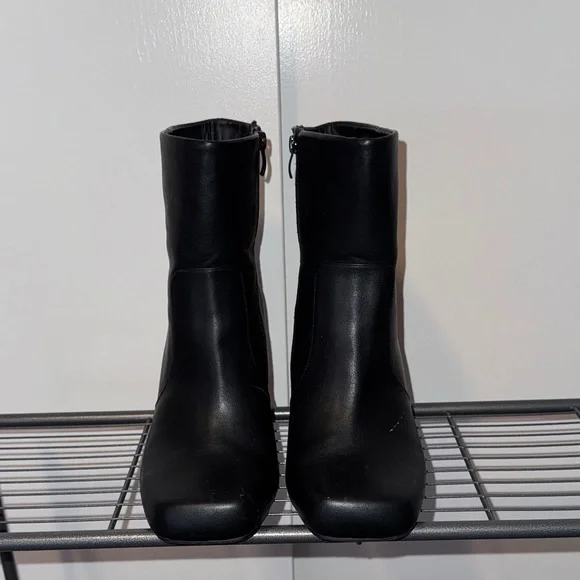Torrid High Heeled Boots - Picture 7 of 10
